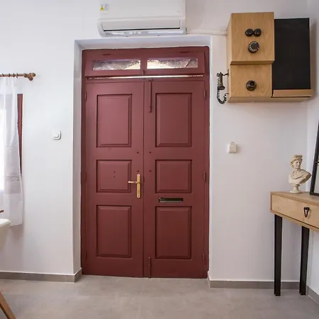 Rodos Old Town Authentic Alexandra Stone House עיר רודוס
