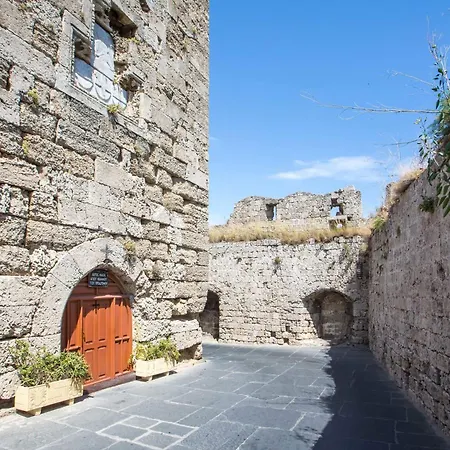 Rodos Old Town Authentic Alexandra Stone House עיר רודוס
